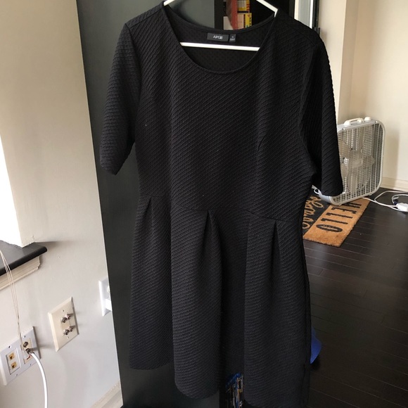 Apt. 9 Dresses & Skirts - Black Textured Babydoll A-Line Dress